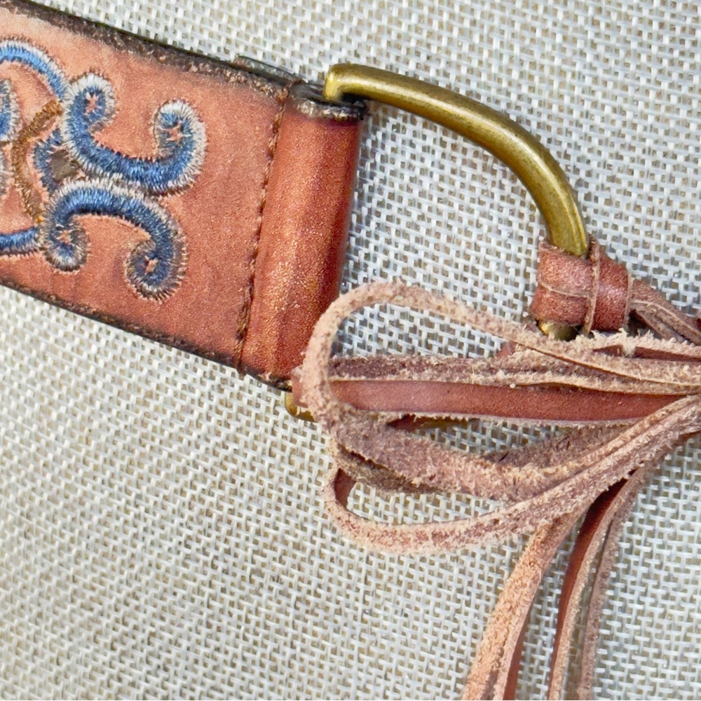 American Eagle Boho Brown Leather Belt Blue Embroidery Tie Front Tassels M/L - Picture 5 of 16